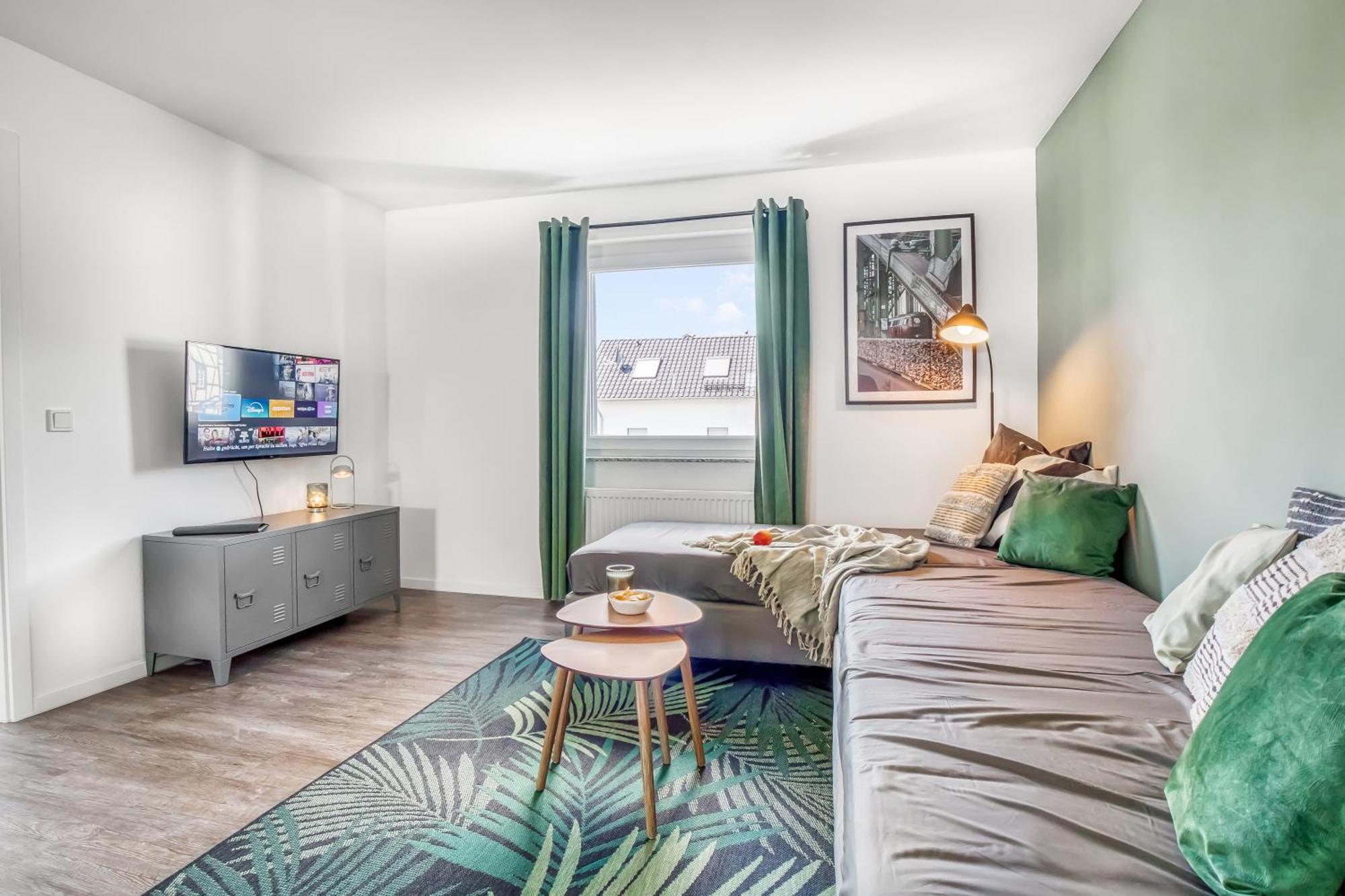 Stillvolle Bei Koeln / Bonn Flughafen Apartment