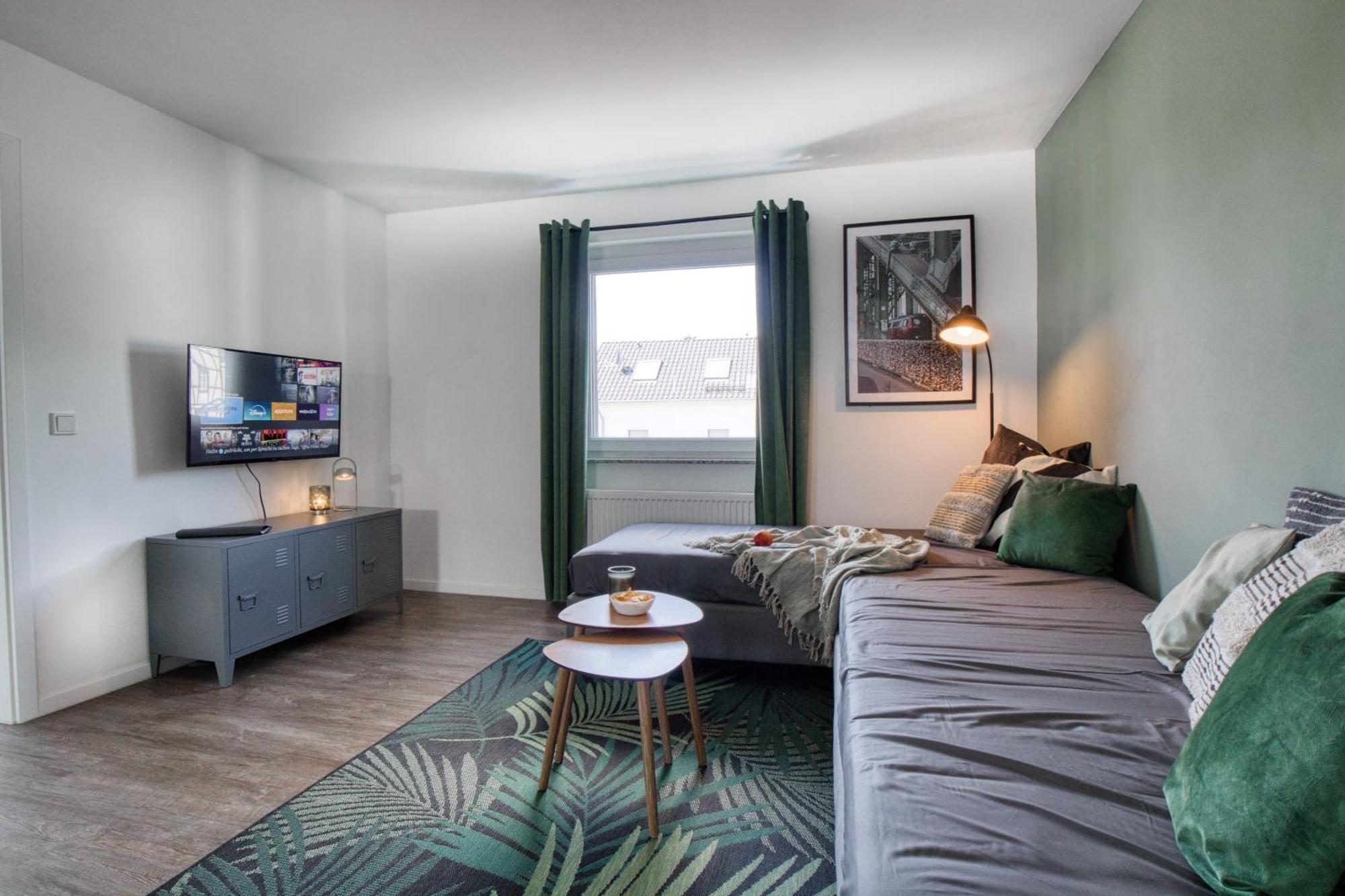 Stillvolle Bei Koeln / Bonn Flughafen Apartment